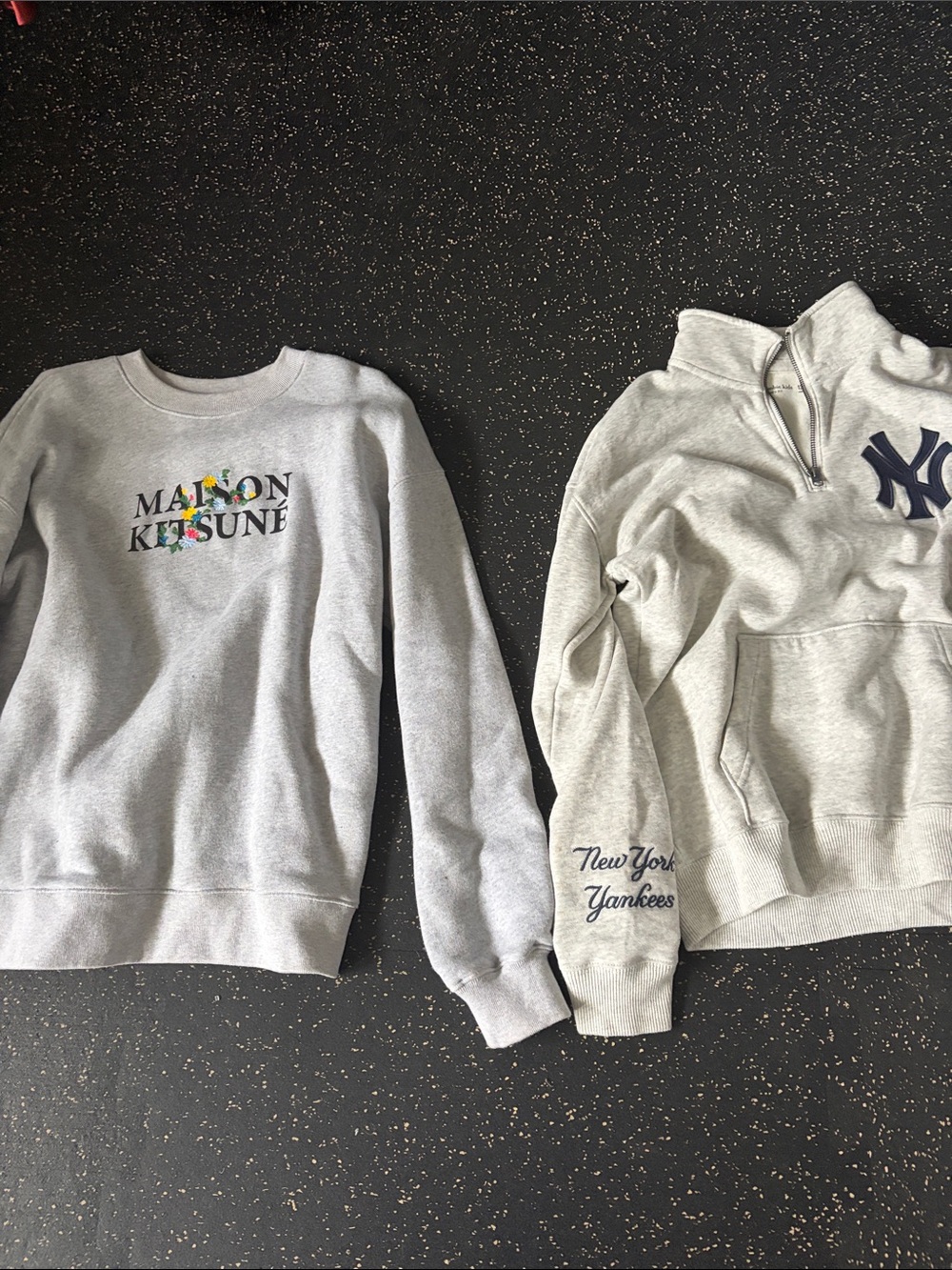 MAISON KITSUNE Light Gray Crewneck Sweatshirt with Color Logo